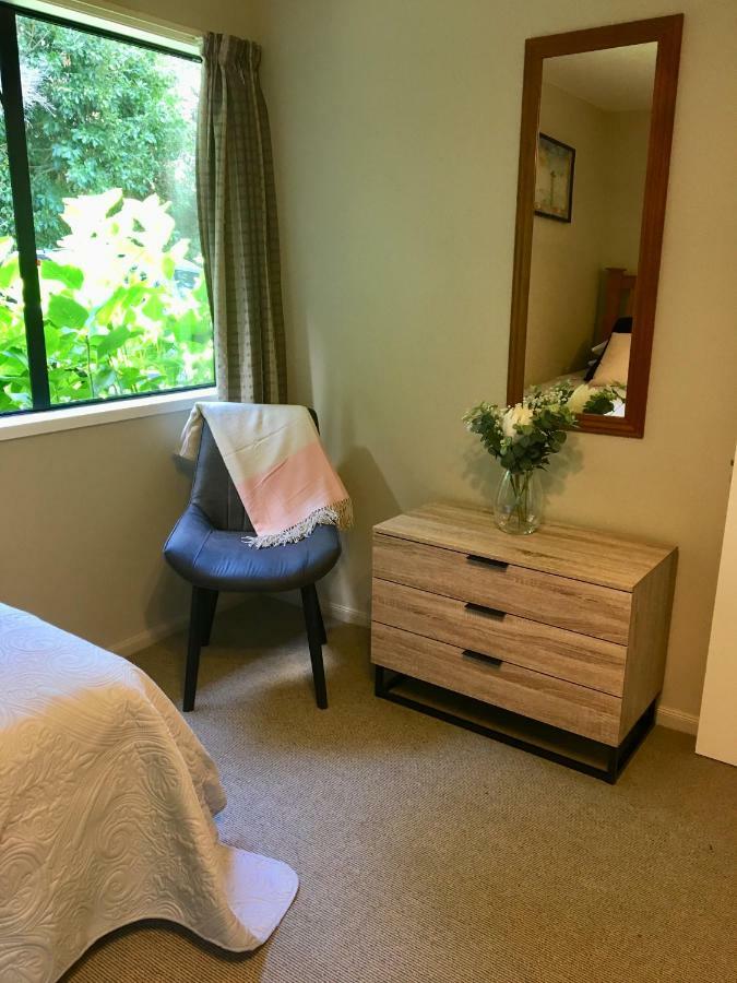 Cherrywood Cottage Akaroa Ngoại thất bức ảnh