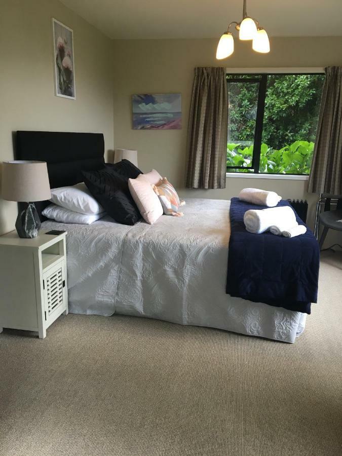 Cherrywood Cottage Akaroa Ngoại thất bức ảnh